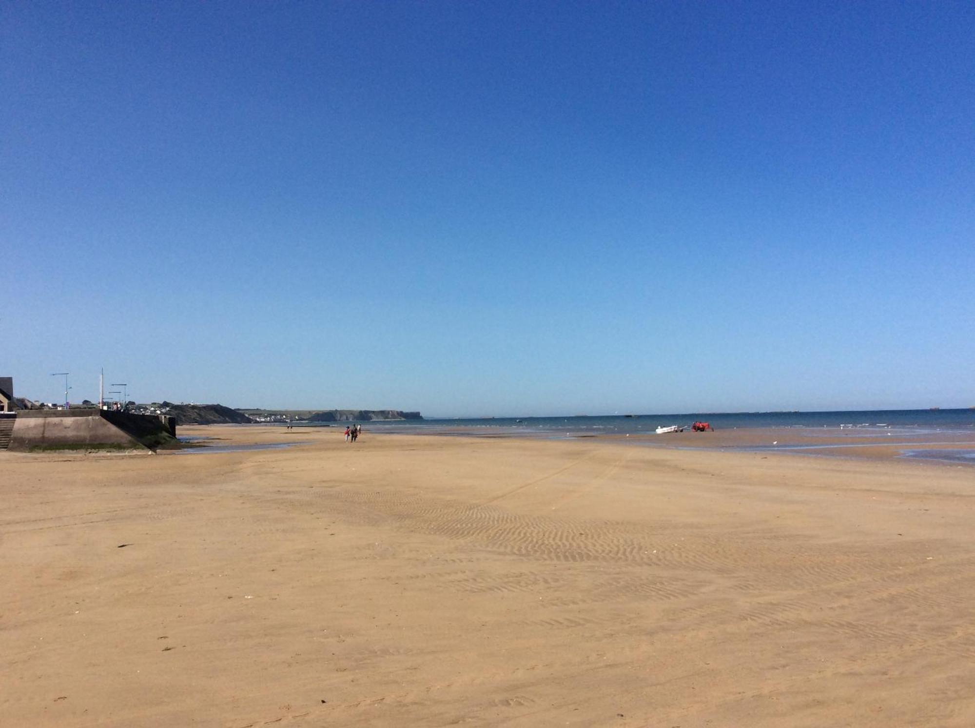 Nid De Pie Grand Duplex Lumineux Cadre Verdoyant Calme A 5 Mn De La Mer Pres Port En Bessin, Bayeux, Omaha Beach, Commes Εξωτερικό φωτογραφία